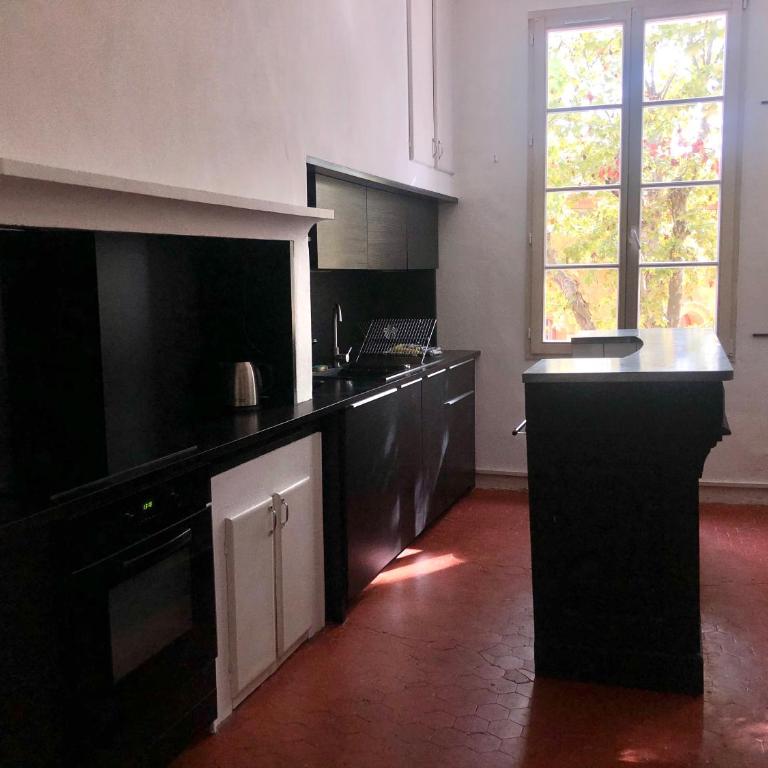 Beau 3 pièces 83 m2 au coeur du centre historique d'Aix en Provence - Appartement 2 Chambres - 8