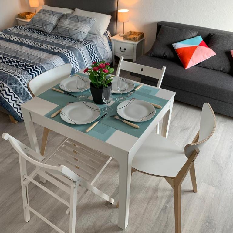 Charmant studio avec climatisation et parking - Apartamento con vistas a las montañas - 15