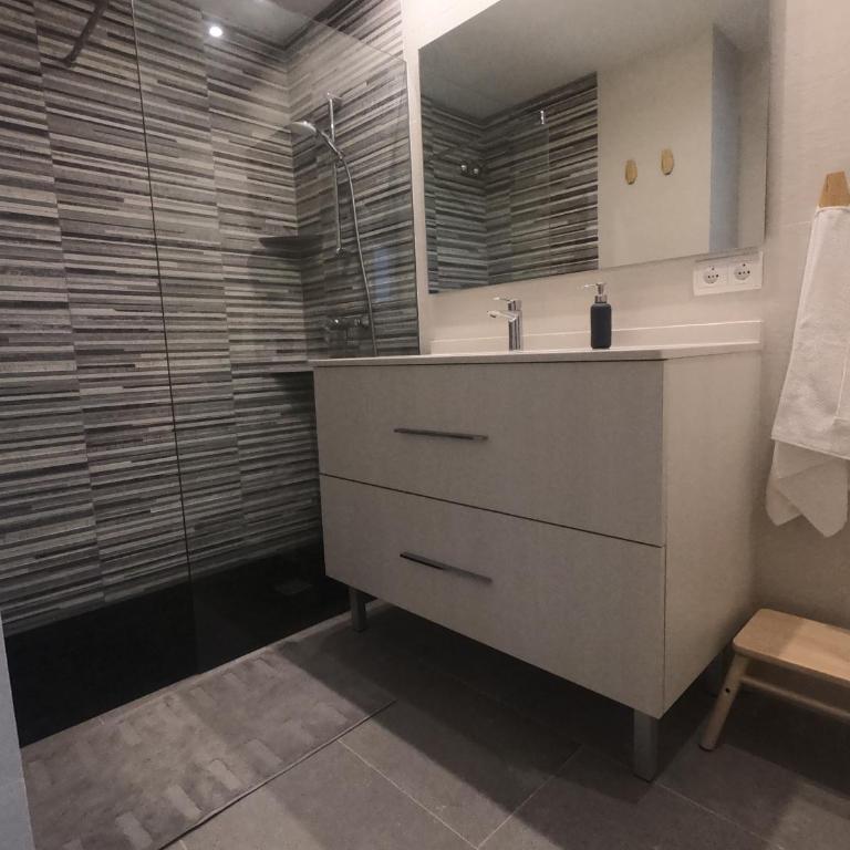 Apartamento nuevo en el centro con garaje - Apartamento de 2 dormitorios - 11