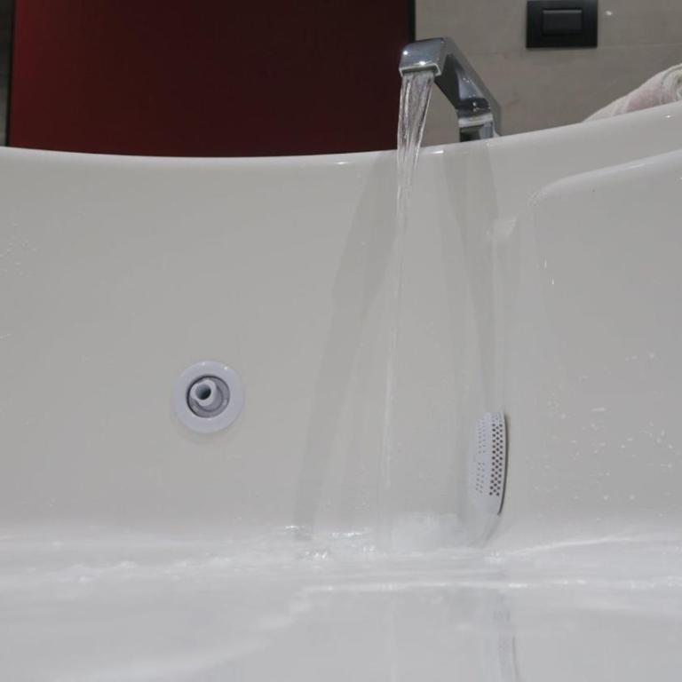 Motel Boutique Xpress - Suite con bañera de hidromasaje - Cama extragrande - 8