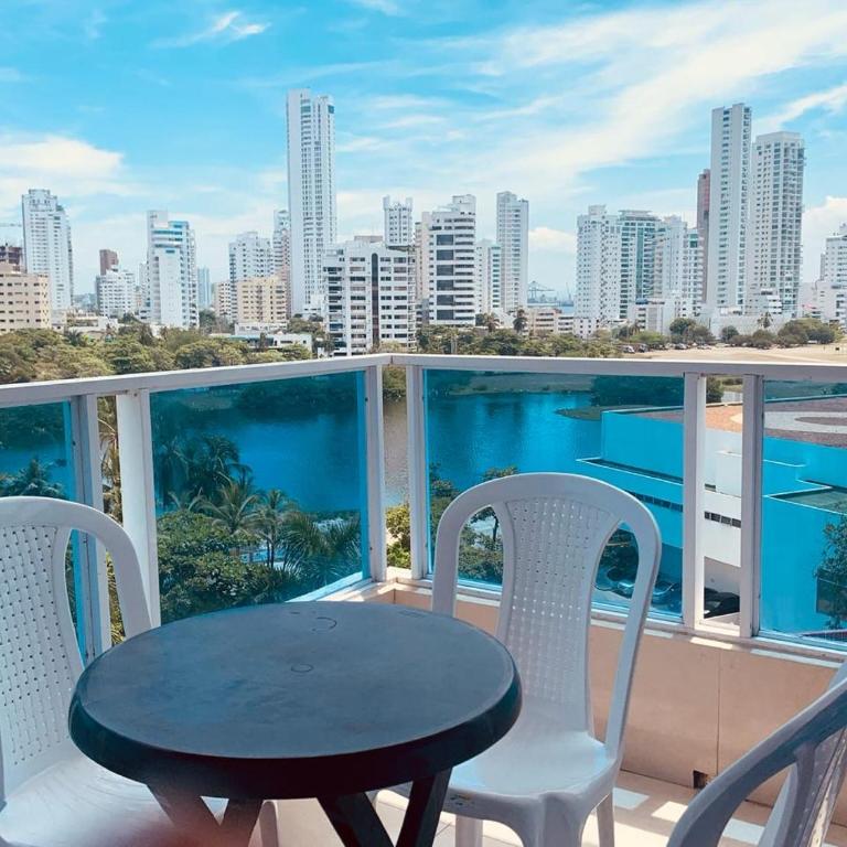 PyEnsa Cartagena - Apartment with Lake View - 5