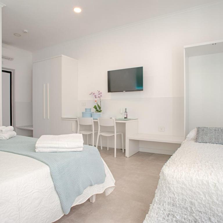 Collatina Suites - Chambre Triple avec Salle de Bains Privative - 3