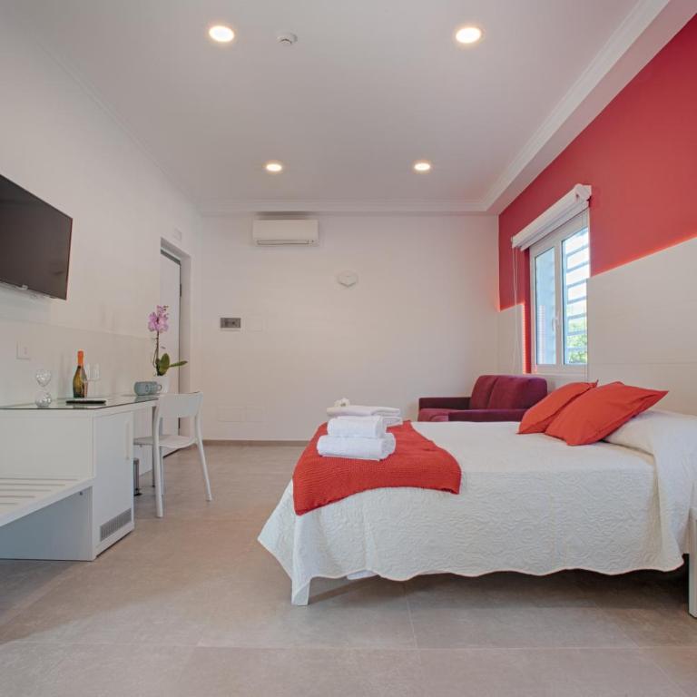 Collatina Suites - Chambre Quadruple avec Baignoire - 3