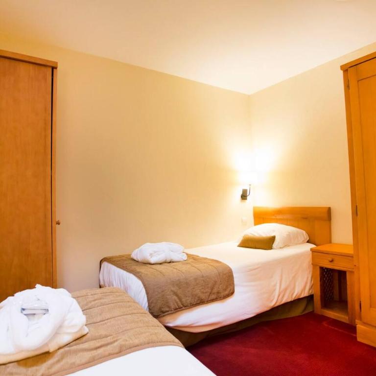 Huge Superior 4 Bedroom Apartment, Arc 1950, Les Arc, Spaciously Sleeps 8 to 10 over two floors, Ski In Ski Out - Apartment - 18