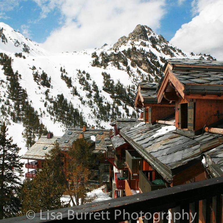 Huge Superior 4 Bedroom Apartment, Arc 1950, Les Arc, Spaciously Sleeps 8 to 10 over two floors, Ski In Ski Out - Apartment - 26