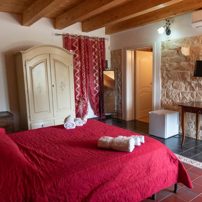 Agriturismo Tenuta Sparaceto - Camera Matrimoniale/Doppia con Letti Singoli con Bagno Privato - 2