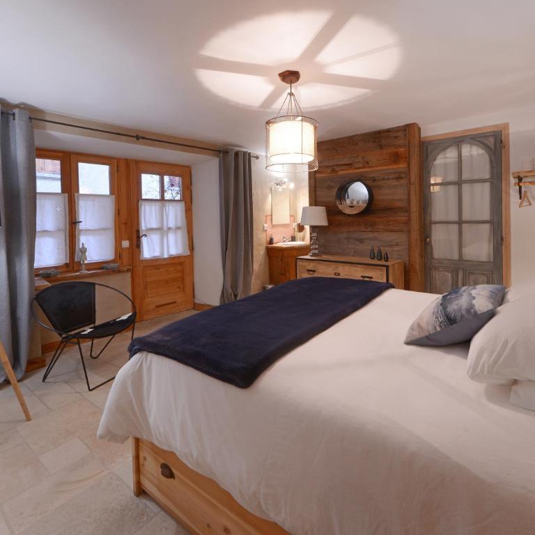 CHALET ALOUETTE Authentique Proche commerces et Pistes Nouveauté Sauna Privatif - Chalet - 10