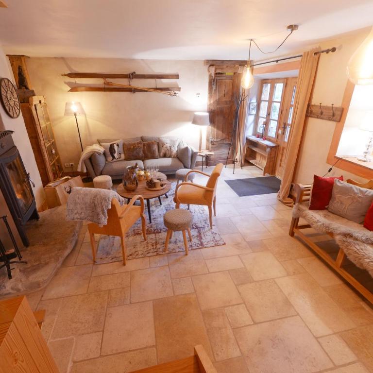 CHALET ALOUETTE Authentique Proche commerces et Pistes Nouveauté Sauna Privatif - Chalet - 19
