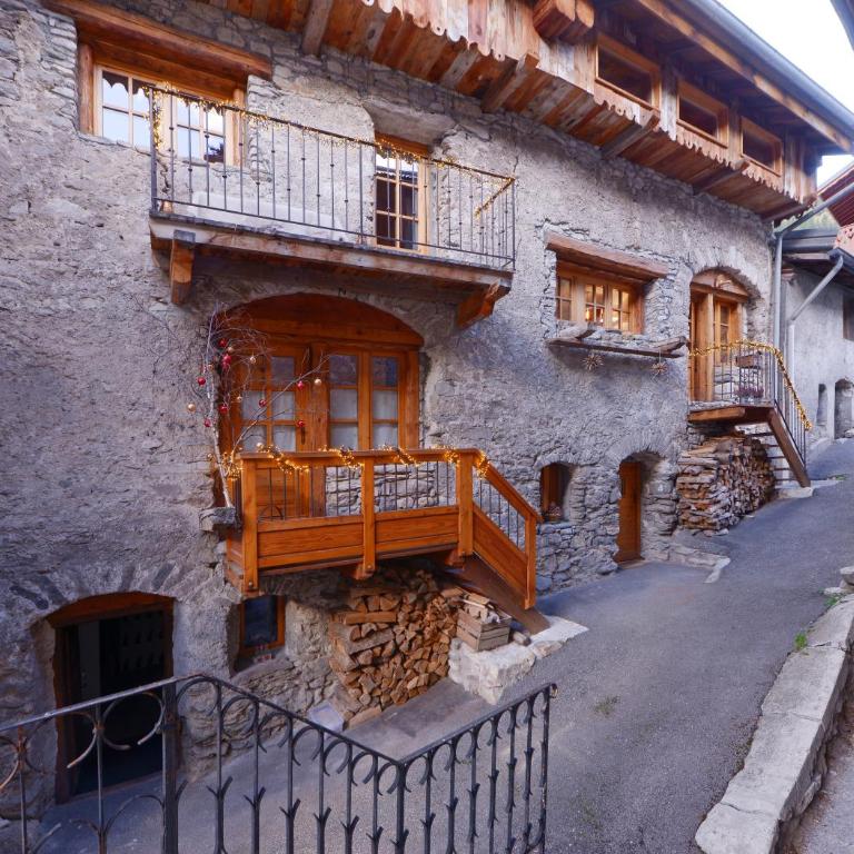 CHALET ALOUETTE Authentique Proche commerces et Pistes Nouveauté Sauna Privatif - Chalet - 29