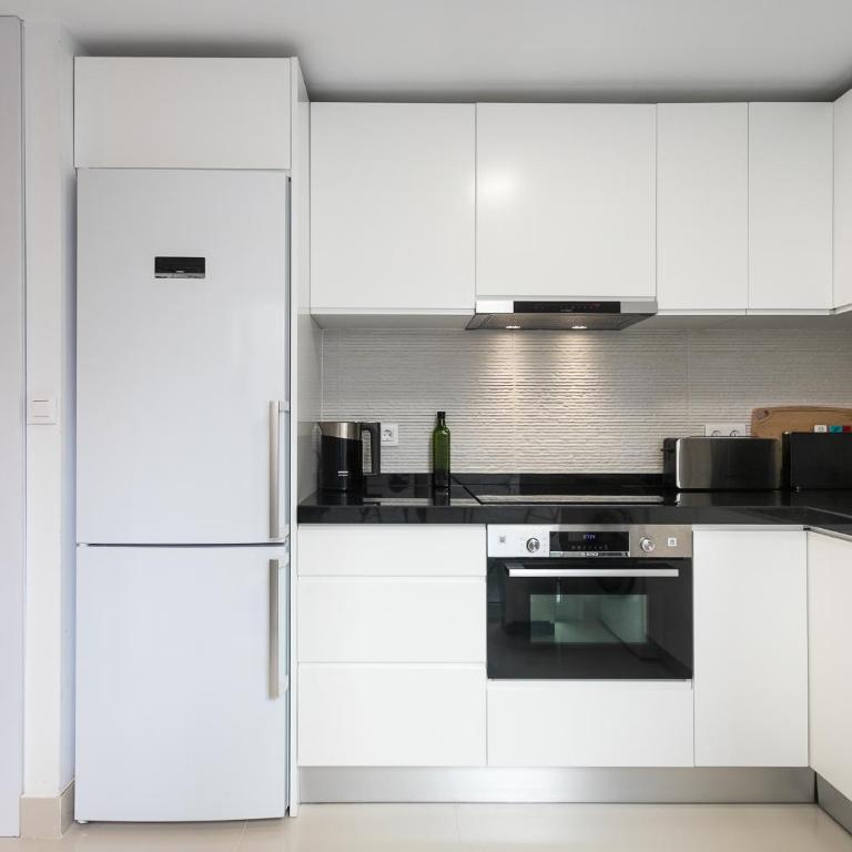 Calle San Carlos 132 - Two-Bedroom Apartment - 5