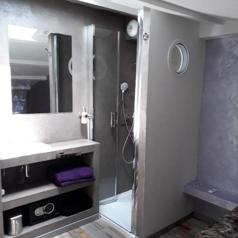 Chambres d'Hotes NATURISTE, Village Naturiste Cap d'Agde, Draps, Serviette, Café, Menage inclus en fin de sejour - Petite Chambre Double - 7