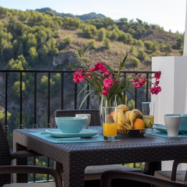 Quiet house in village center with mountains views - Casa - 17