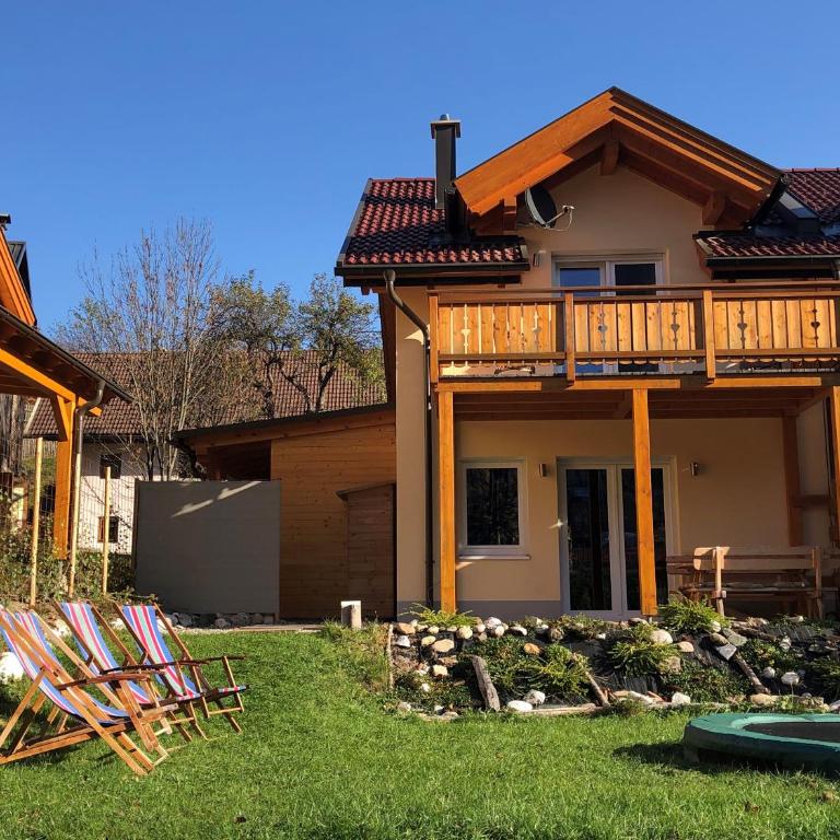 Berghaus Christel - bij skilift - grote tuin met bergbeek - Ferienhaus mit 3 Schlafzimmern - 1