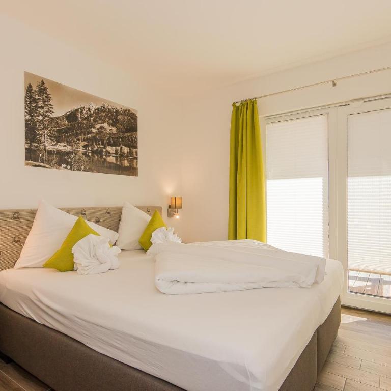 Grossglockner Chalets Zell am See - Chalet Enzian - 1