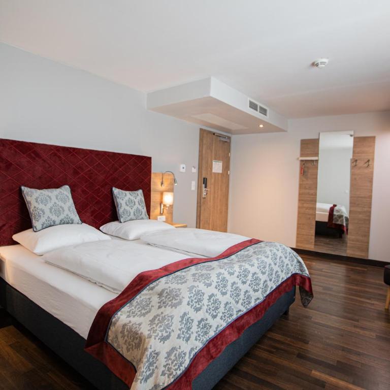 Hotel Elefant Family Business - Standard Doppelzimmer - 4