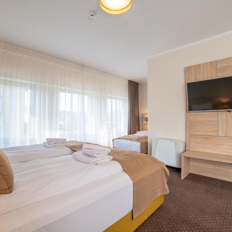 Hotel Soni Lux - Standardna Trokrevetna Soba - 3