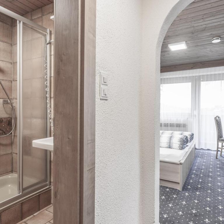 Gästeheim Schmiedhof - Doppelzimmer - 11