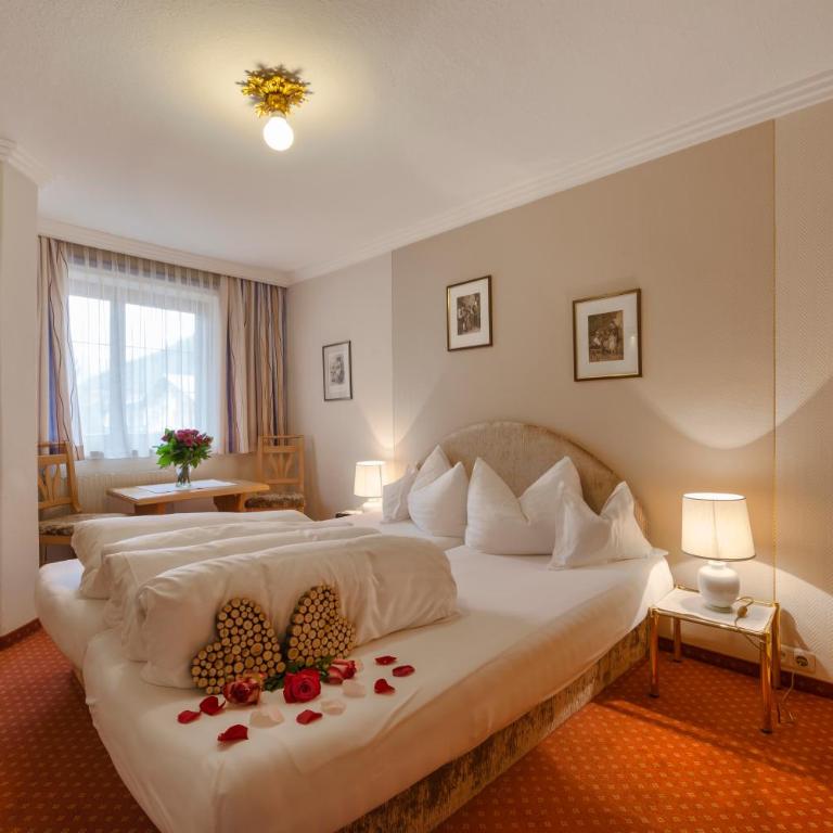 Hotel Ehrenreich - Deluxe Apartment - 1