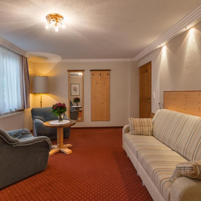 Hotel Ehrenreich - Deluxe Apartment - 2