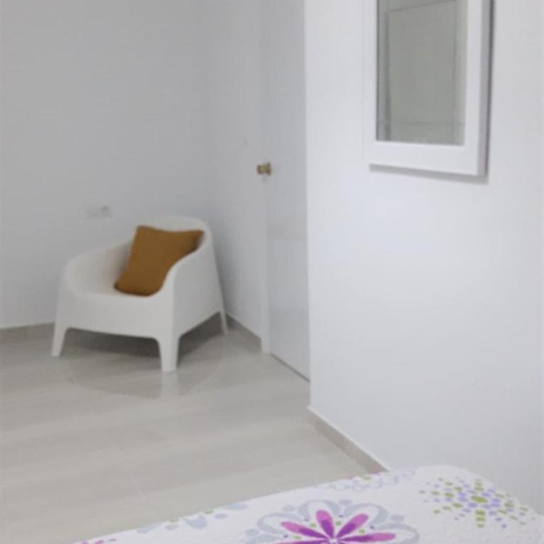Unique Apartment - Three-Bedroom Apartment - 19