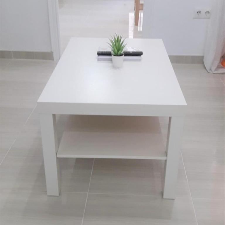Unique Apartment - Three-Bedroom Apartment - 24