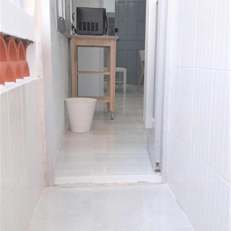 Unique Apartment - Three-Bedroom Apartment - 10