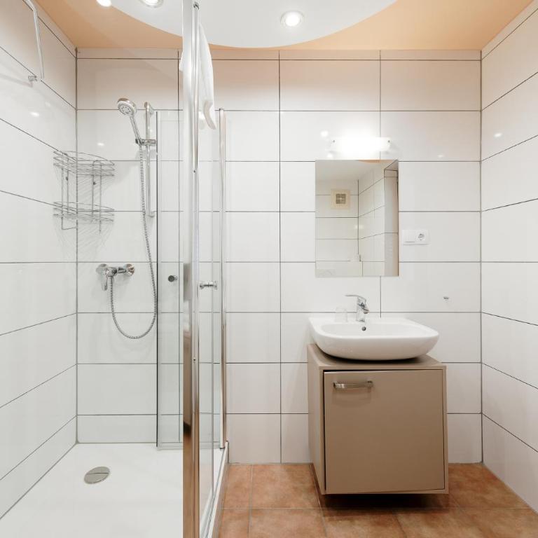 BookNassfeld - Apartment mit 3 Schlafzimmern (6 Erwachsene) - 18