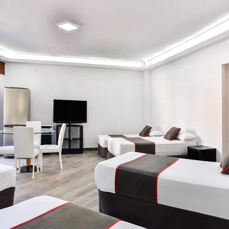 Hello Feria - Family Room - 5