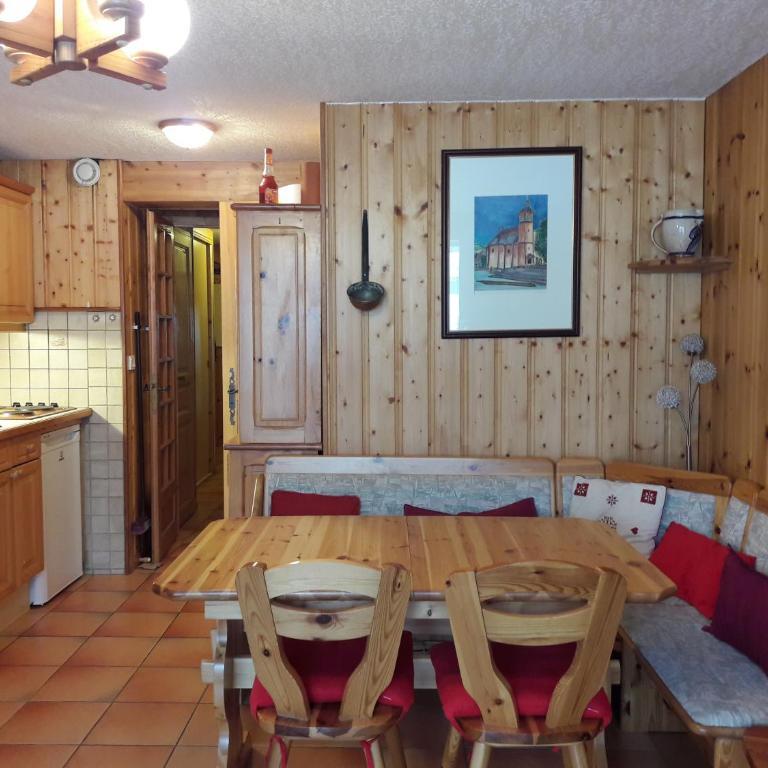 Le Panda - Two-Bedroom Apartment - 1
