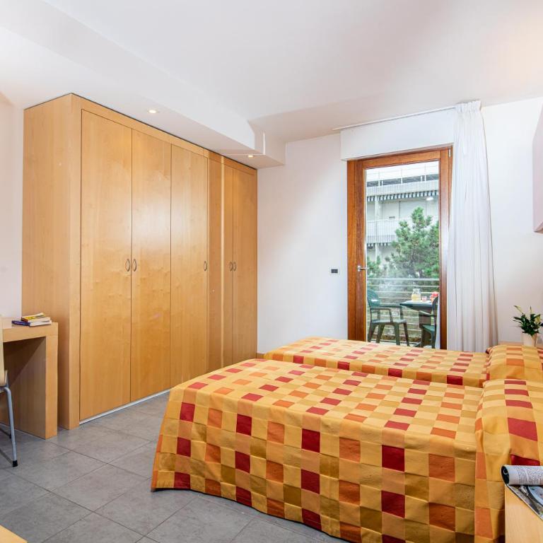 Residence AIRONE - Appartamento con 2 Camere da Letto (6 Adulti) - 2