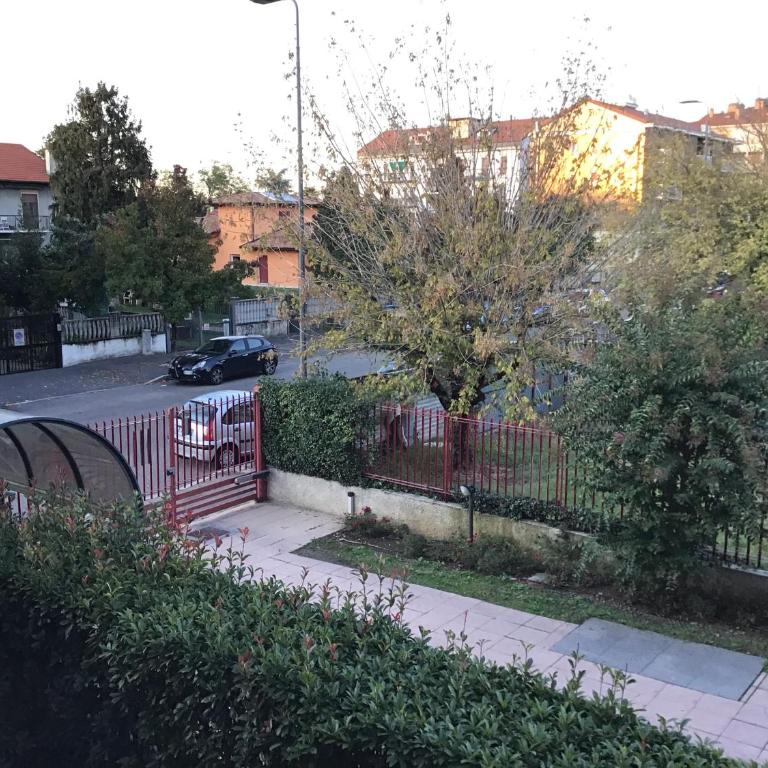 Res. Chalet a 10 min. da Rho Fiera e Stadio Meazza - Appartamento con 2 Camere da Letto - 15