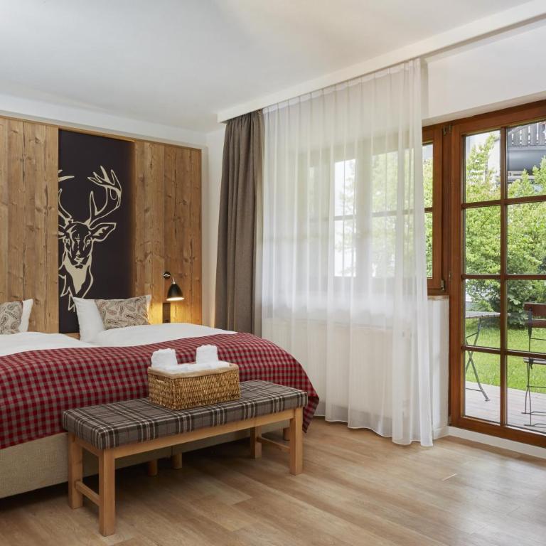 HYPERION Hotel Garmisch - Partenkirchen - Deluxe Doppel-/Zweibettzimmer - 1