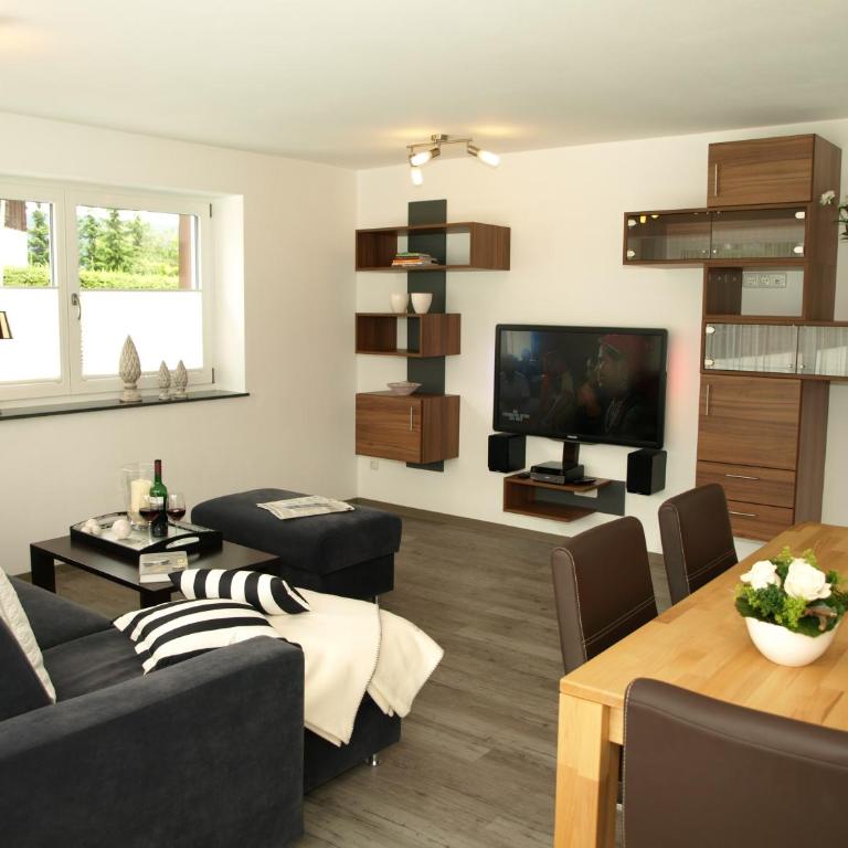 Alpenflair Ferienwohnungen Whg 307 Edel-Weiß - Apartment mit Terrasse - 3