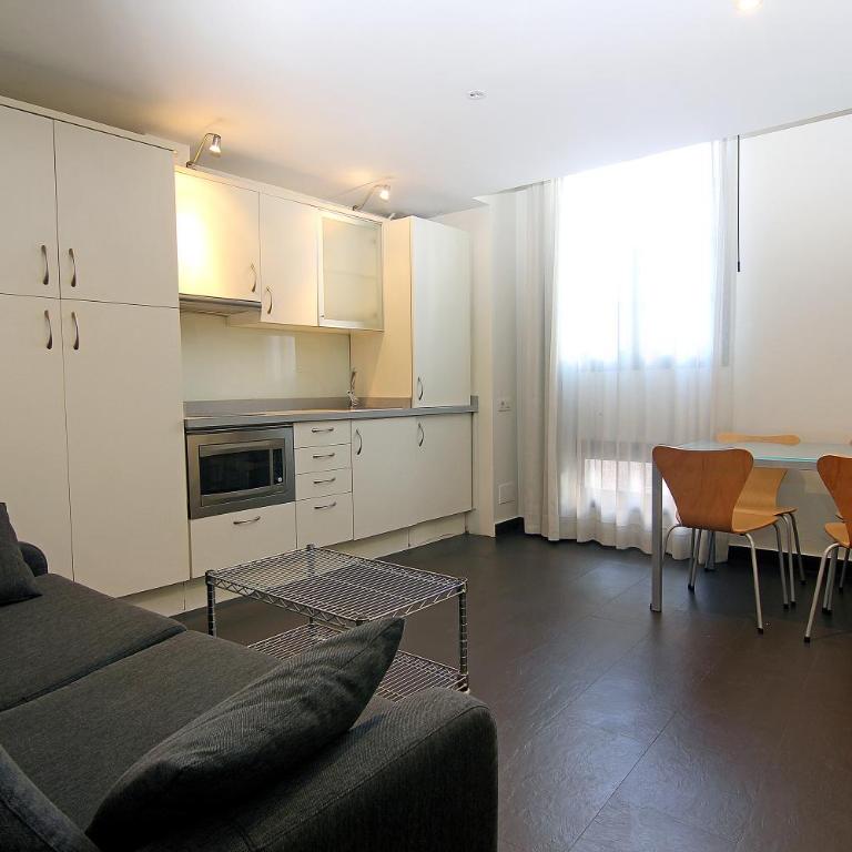 Classbedroom Born Apartments - One-Bedroom Apartment - Calle de les Trompetes 4 - 9