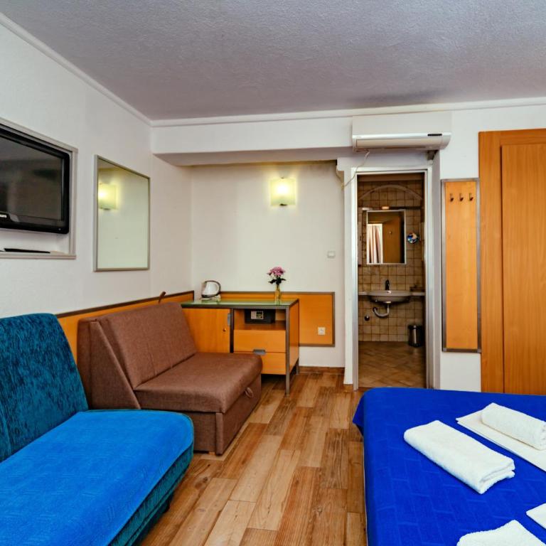 Hotel Savojo - Studio with Terrace and Sea View - 16