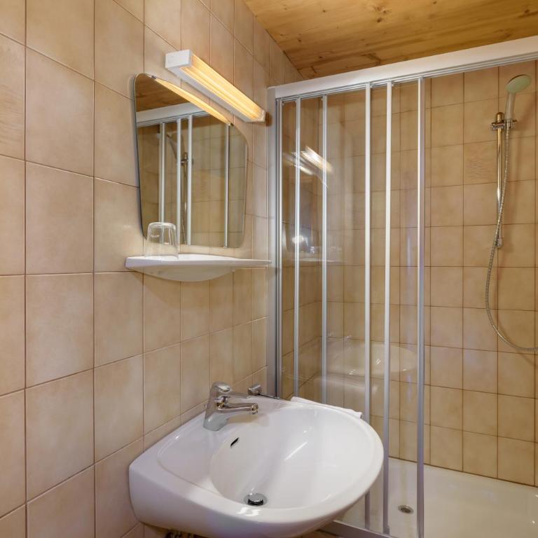 Walchauhof - Familienzimmer mit Balkon - 12