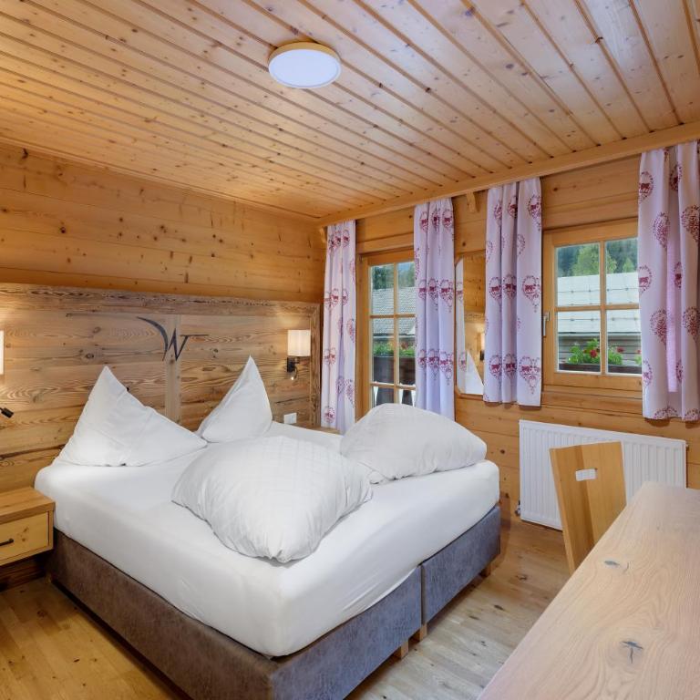 Walchauhof - Familienzimmer mit Balkon - 16