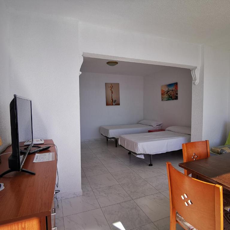 Gestión Inmobiliaria Carmona Rent - Studio with Sea View - 5