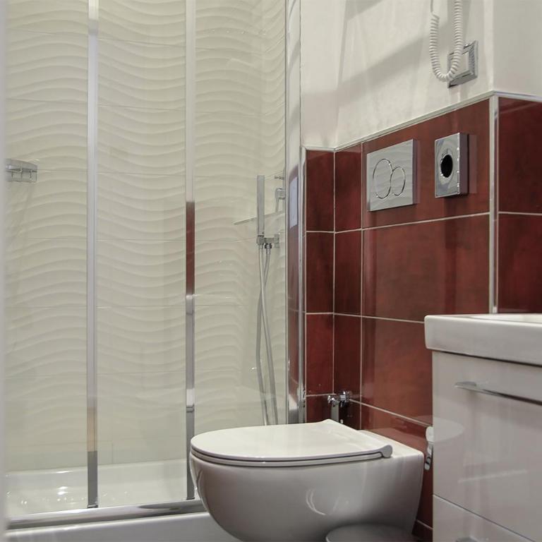 Roma Vespahouse - Camera Matrimoniale con Bagno Privato - 2