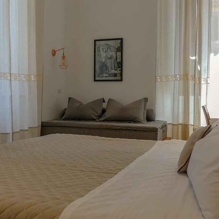 Roma Vespahouse - Camera Tripla con Bagno Privato - 5