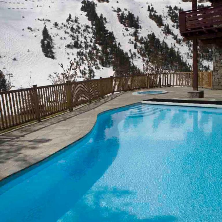 Huge Superior 4 Bedroom Apartment, Arc 1950, Les Arc, Spaciously Sleeps 8 to 10 over two floors, Ski In Ski Out - Apartment - 31