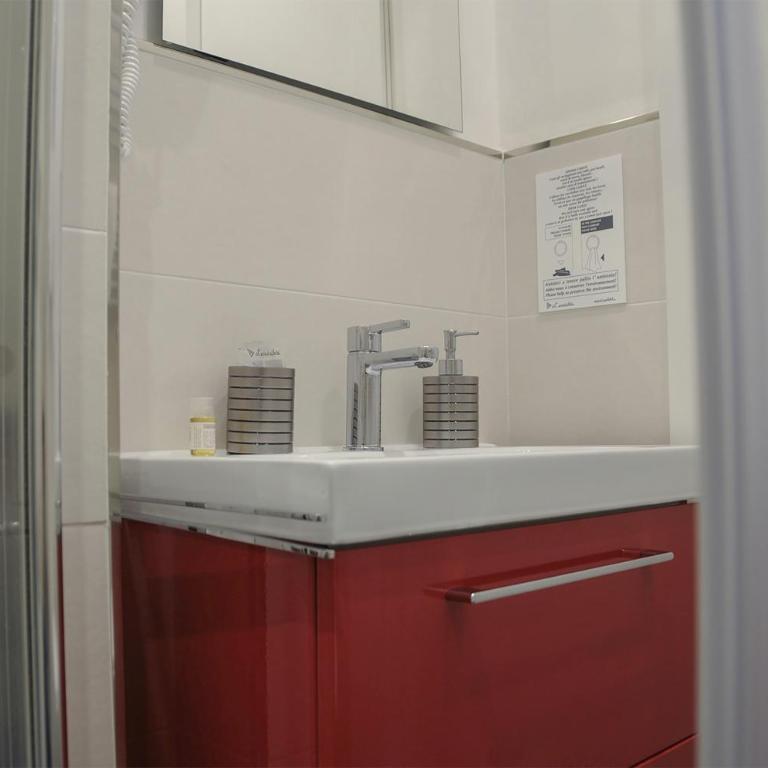 Roma Vespahouse - Camera Singola con Bagno Privato - 2