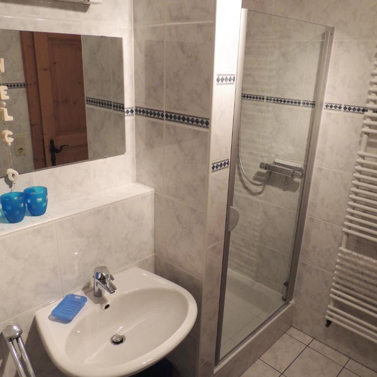 Haus Unterweger - Apartment mit 3 Schlafzimmern, Terrasse und Balkon - 10