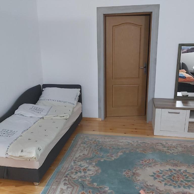 Guest House Mickey - Komfor Trokrevetna Soba - 3