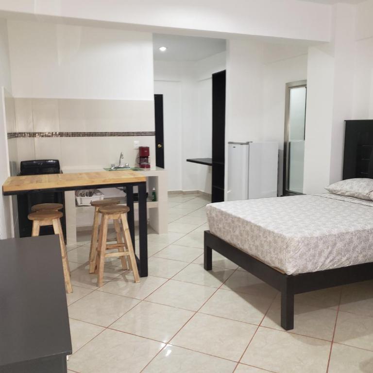 A una calle del ado 5ta avenida - Apartment with Balcony - 8