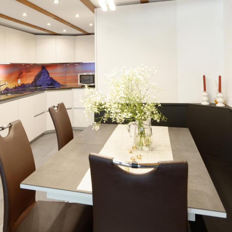 Appartement au centre de Zermatt (4-8 personnes) - Apartment mit 2 Schlafzimmern - 6