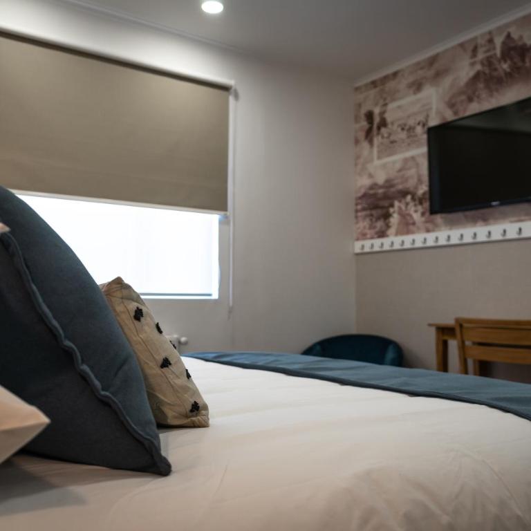 Hotel Boutique Restaurant Kran Kreen - Habitación con cama grande - 4