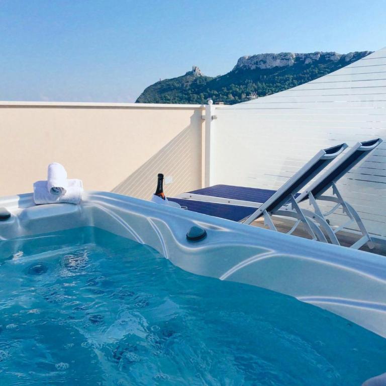 Hotel Nautilus - Camera Matrimoniale Deluxe con Vista Mare e Vasca Idromassaggio - 2