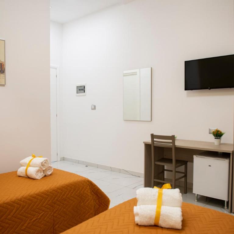 Stabia Dream Rooms - Camera Doppia con Letti Singoli con Bagno Privato - 10