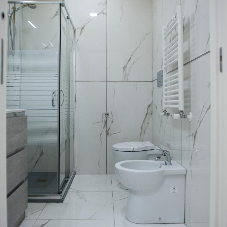 Stabia Dream Rooms - Camera Doppia con Letti Singoli con Bagno Privato - 11